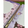 carpeta con hojas estampadas de kuromi