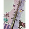 carpeta con hojas estampadas de kuromi