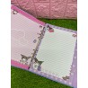 carpeta con hojas estampadas de kuromi
